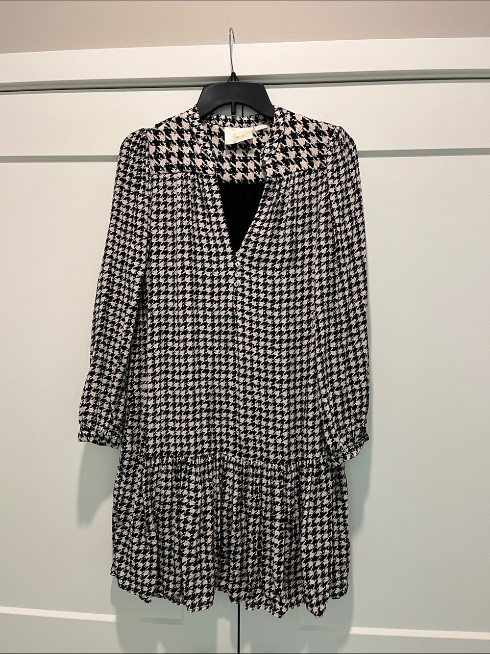 Anthropologie Maeve Black and White Houndstooth Long-Sleeve Tiered Dress